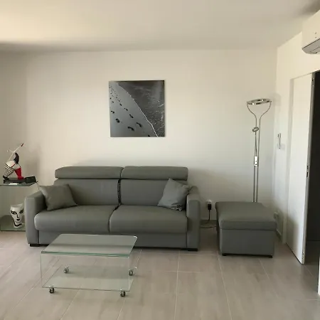 O Fil De L’eau Bandol. A03. T2 Neuf Face à La Mer Appartement *